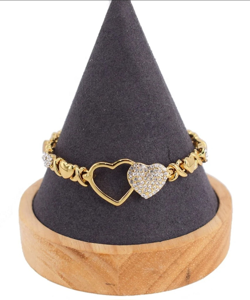 XOXO Fashion Jewelry Set (18K Plated Gold)